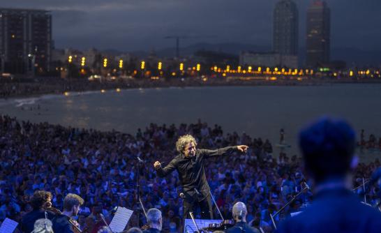 Música clàssica al costat del mar