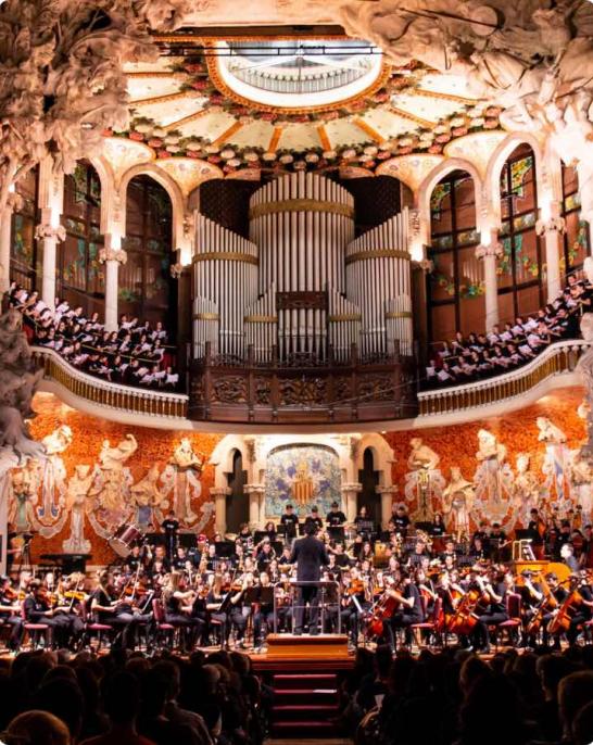 Orquesta tocando en el Liceu de Barcelona